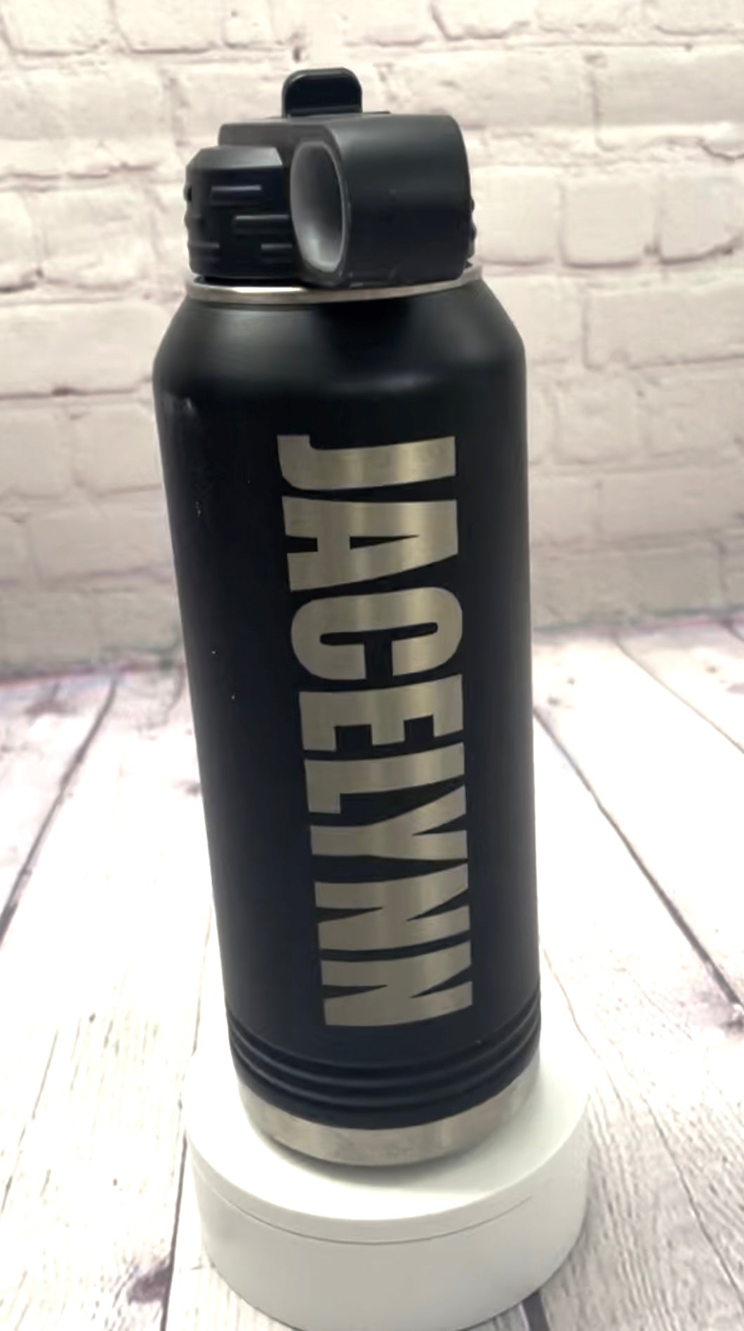 Nashua-Plainfield Huskies 32oz Sports Bottle