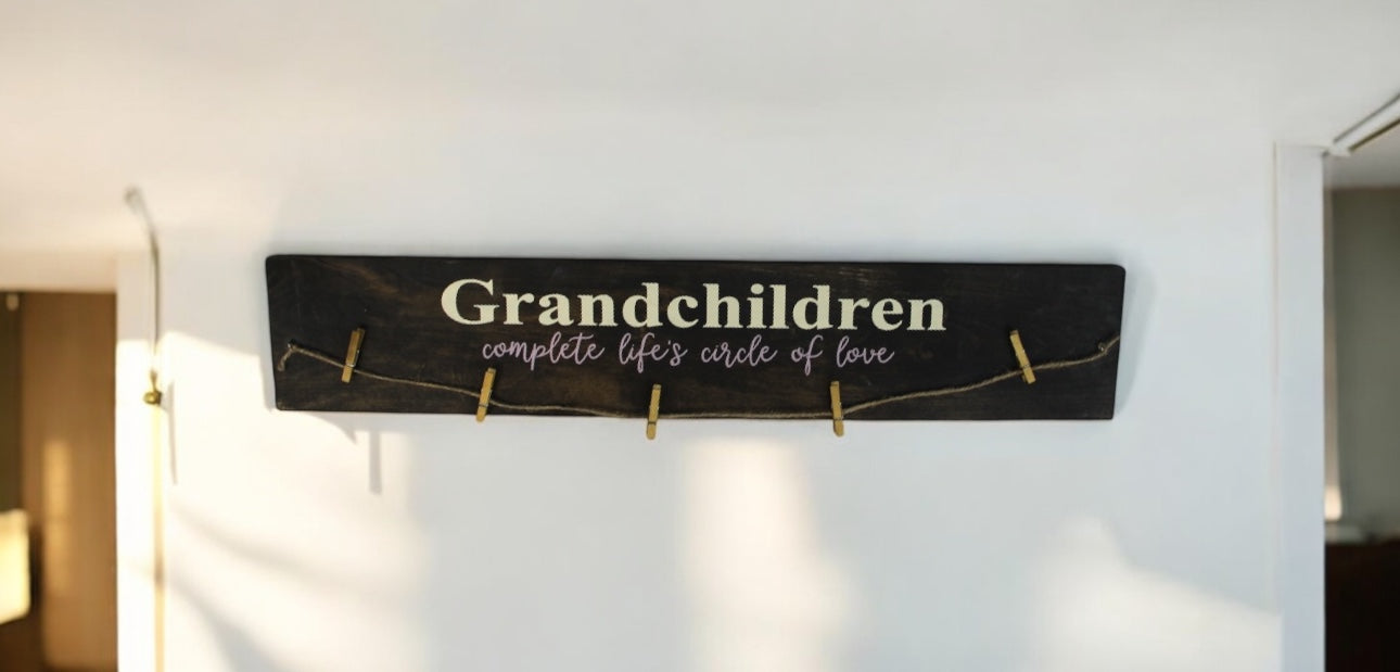 Grandchildren Complete Life's Circle of Love Photo Holder Sign | Grandparent Gift | Picture Holder | Mother's Day