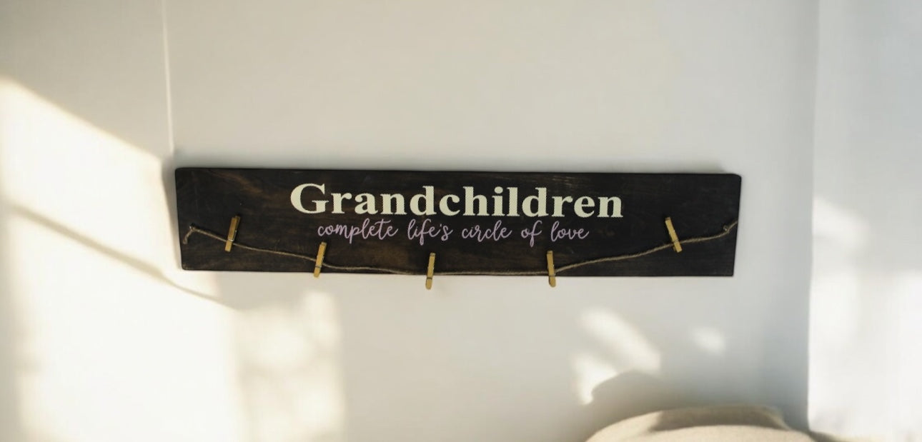 Grandchildren Complete Life's Circle of Love Photo Holder Sign | Grandparent Gift | Picture Holder | Mother's Day