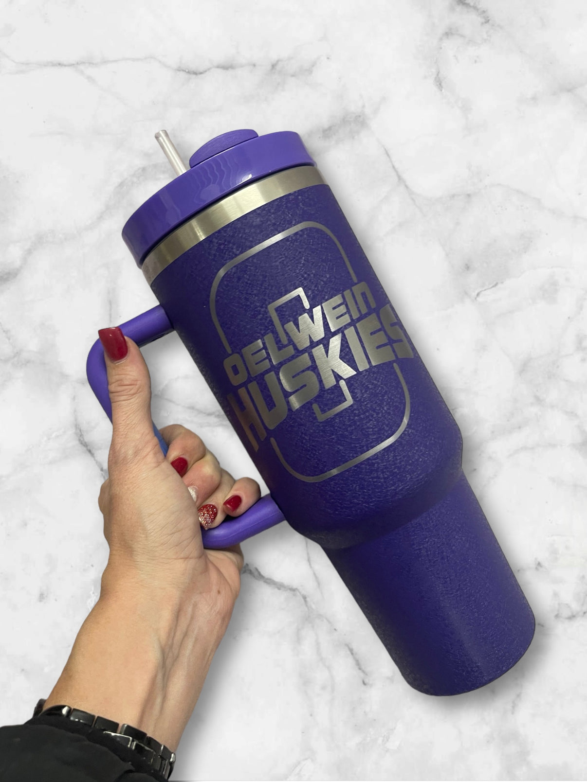 Oelwein Huskies 40oz Tumbler w/straw Bailey Horn Creations