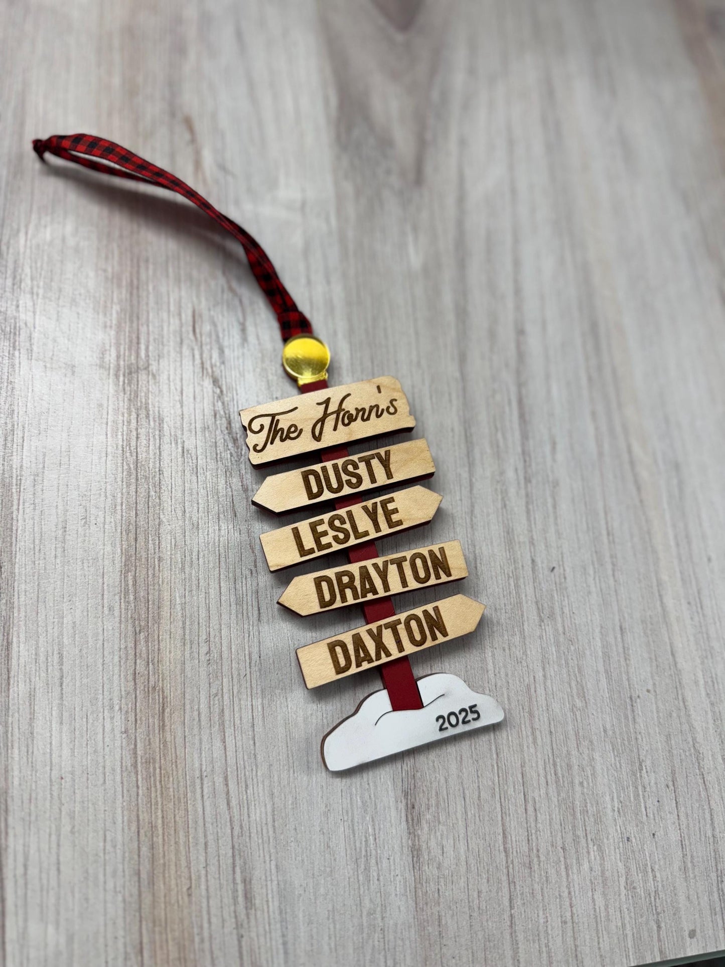 Custom Family Signpost Ornament | Personalized Family Christmas Ornament | Personalized Grandchildren Christmas Ornament