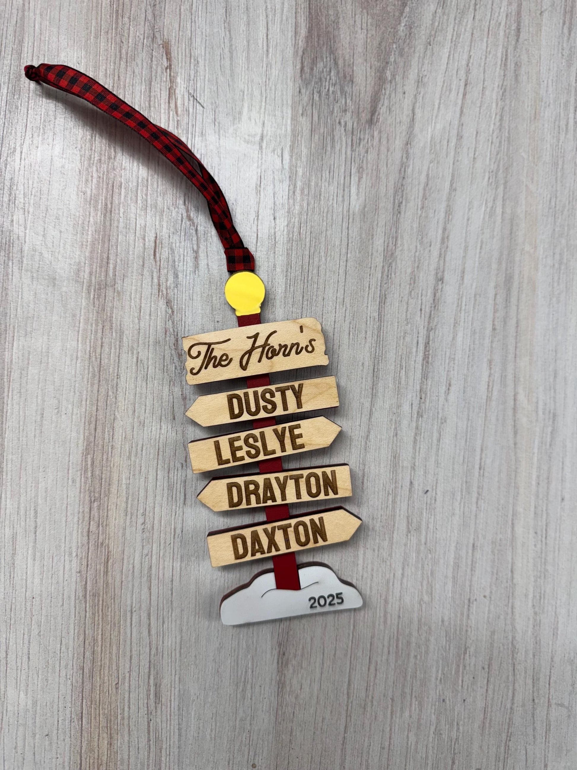 Custom Family Signpost Ornament | Personalized Family Christmas Ornament | Personalized Grandchildren Christmas Ornament