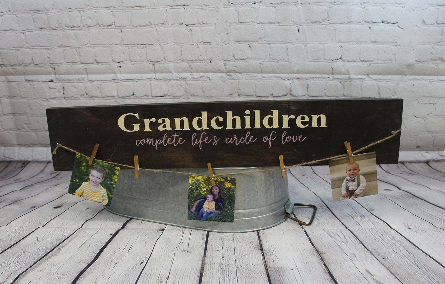 Grandchildren Complete Life's Circle of Love Photo Holder Sign | Grandparent Gift | Picture Holder | Mother's Day